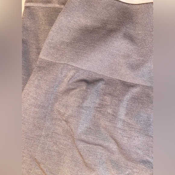 Alphalete Amplify Leggings - Picture 3 of 5